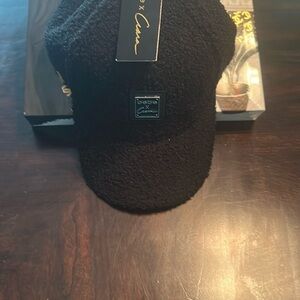 bebe Black Textured Cap